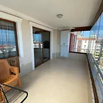 Ozgurcan & Apartamento