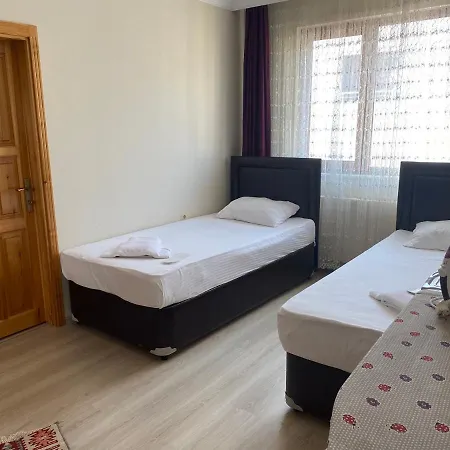 Ozgurcan & شقة ترابزون